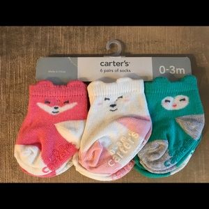 Carters 0-3 month socks 6 pack